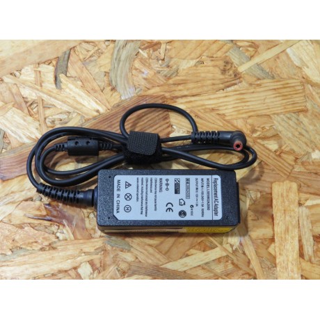 Carregador Universal 12V 1.5A Compativel