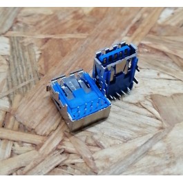 Conector de USB C/ Ligação em Cima C/ Tamanho A: 7 mm L: 13 mm C:16 mm P:9 Ref: 53