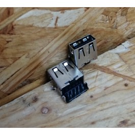 Conector de USB C/ Rebordo na parte de Cima C/ Ligação em Baixo C/ Tamanho A: 6 mm L: 13 mm C: 17 mm P:9 Ref: 05