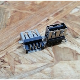 Conector de USB C/ Ligação em Cima C/ Tamanho A: 6 mm L: 13 mm C:14 mm P:4 Ref: 77