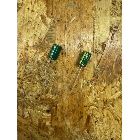 Condensador Eletrolítico 4.7uF 400v
