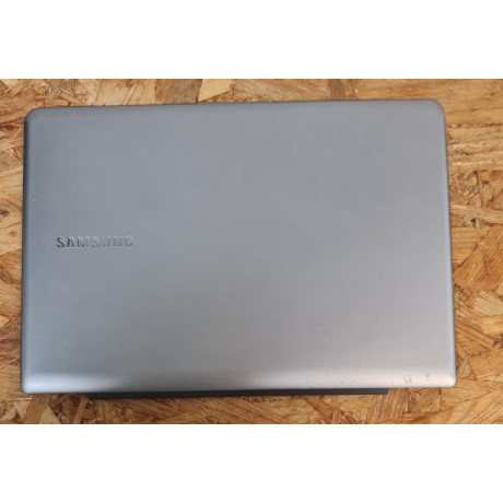 Back Cover LCD Samsung NP535 Recondicionado Ref: BA75-03709D