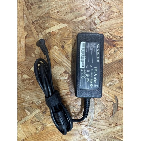 Carregador 19v 2.1a Insys PT1-140 / Insys YK1-140C / Insys WH1-140P Compativel Tamanho de Ponta: 3.5 x 1.35