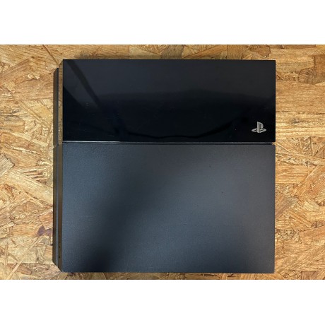 PlayStation 4 Recondicionada Model: CUH-1004A