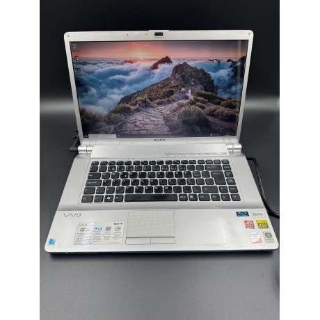 Computador Portátil Sony Vaio VGN-FW2M Recondicionado ( BATERIA NÃO TEM AUTONOMIA )