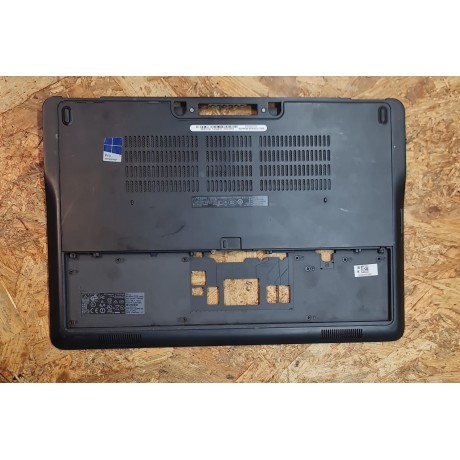 Bottom Cover Dell Latitude E7440 / Dell P40G Recondicionado Ref: CN-0HVJ91-72206